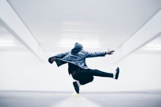 Daily Movement vs Gym Workout: Finding the Right Balance
